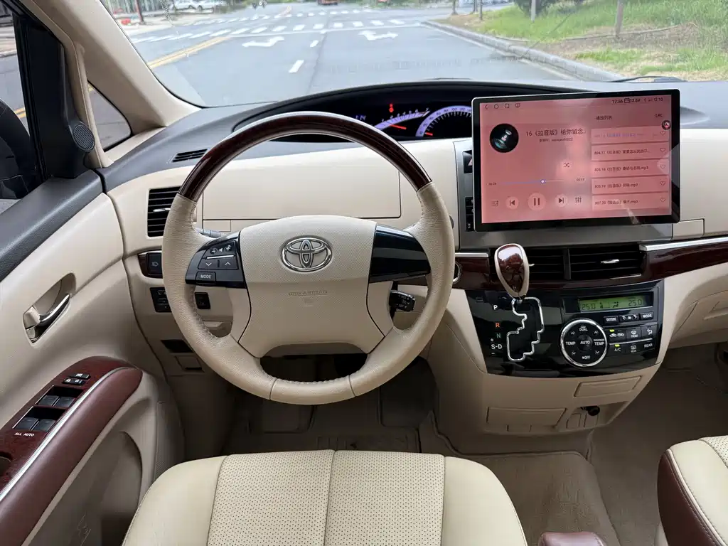 Toyota Previa — миниатюра 13