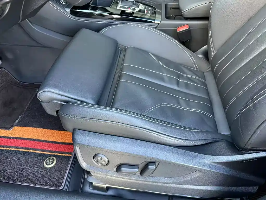 Audi Q5L — миниатюра 21