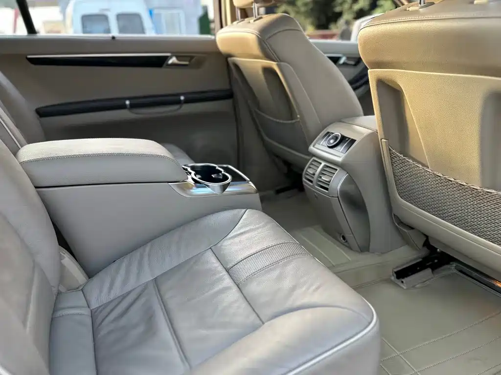 Mercedes-Benz R 2014 R 320 4MATIC Luxury