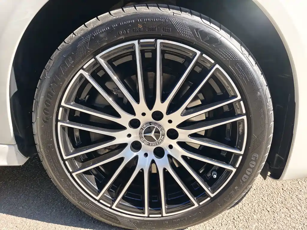 Mercedes-Benz C-Class — миниатюра 18