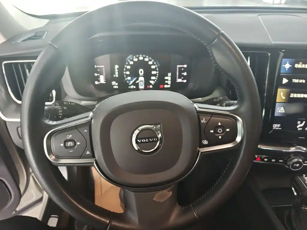 Volvo XC60 — миниатюра 11