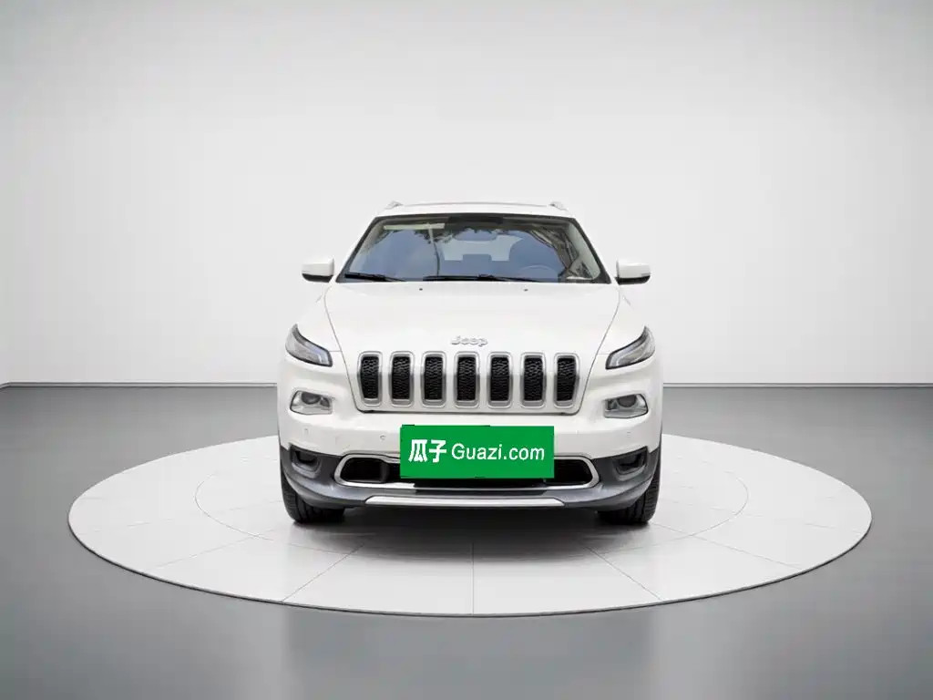 Jeep Cherokee — миниатюра 2