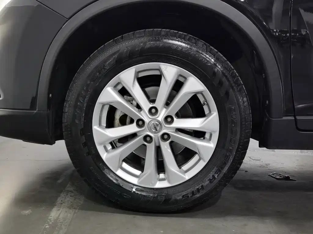 Nissan X-Trail — миниатюра 17