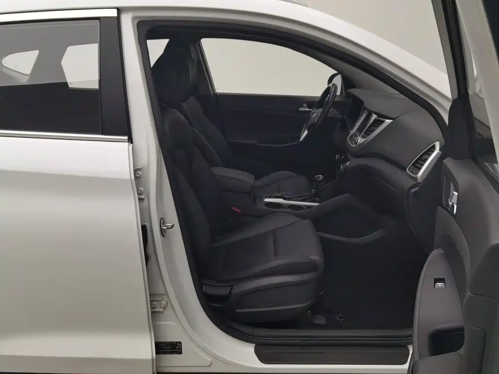 Hyundai Tucson — миниатюра 23