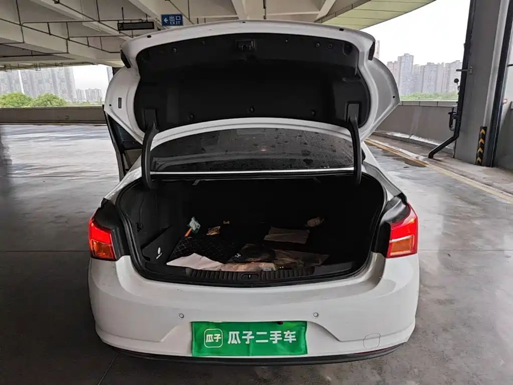 Buick Verano — миниатюра 21
