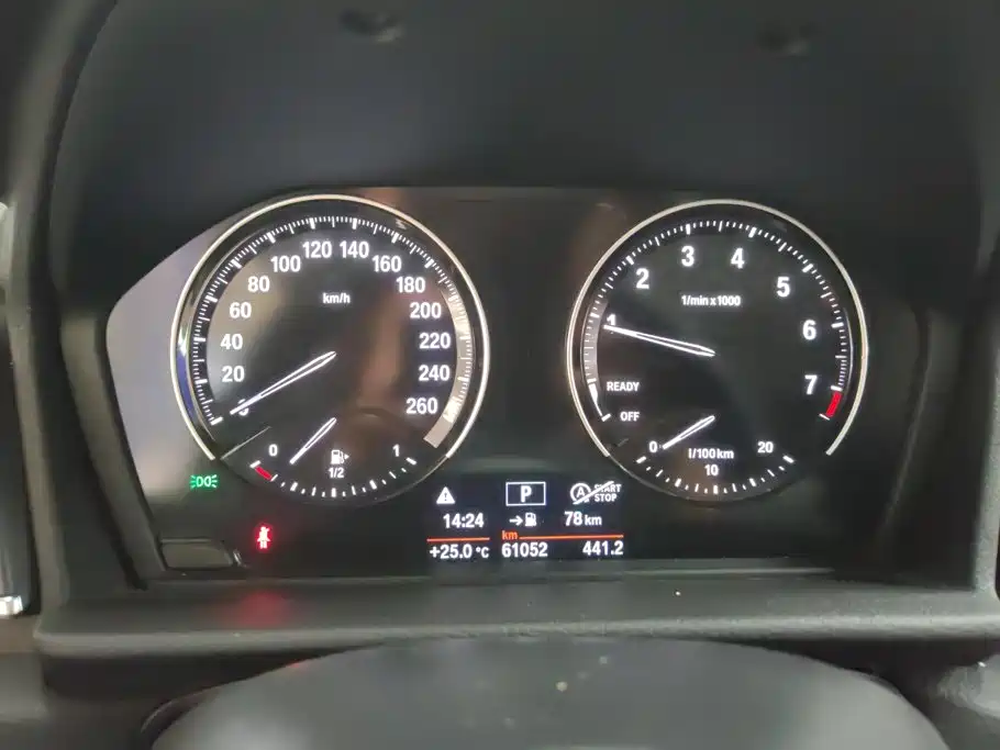 BMW 2 Series Active Tourer — миниатюра 14