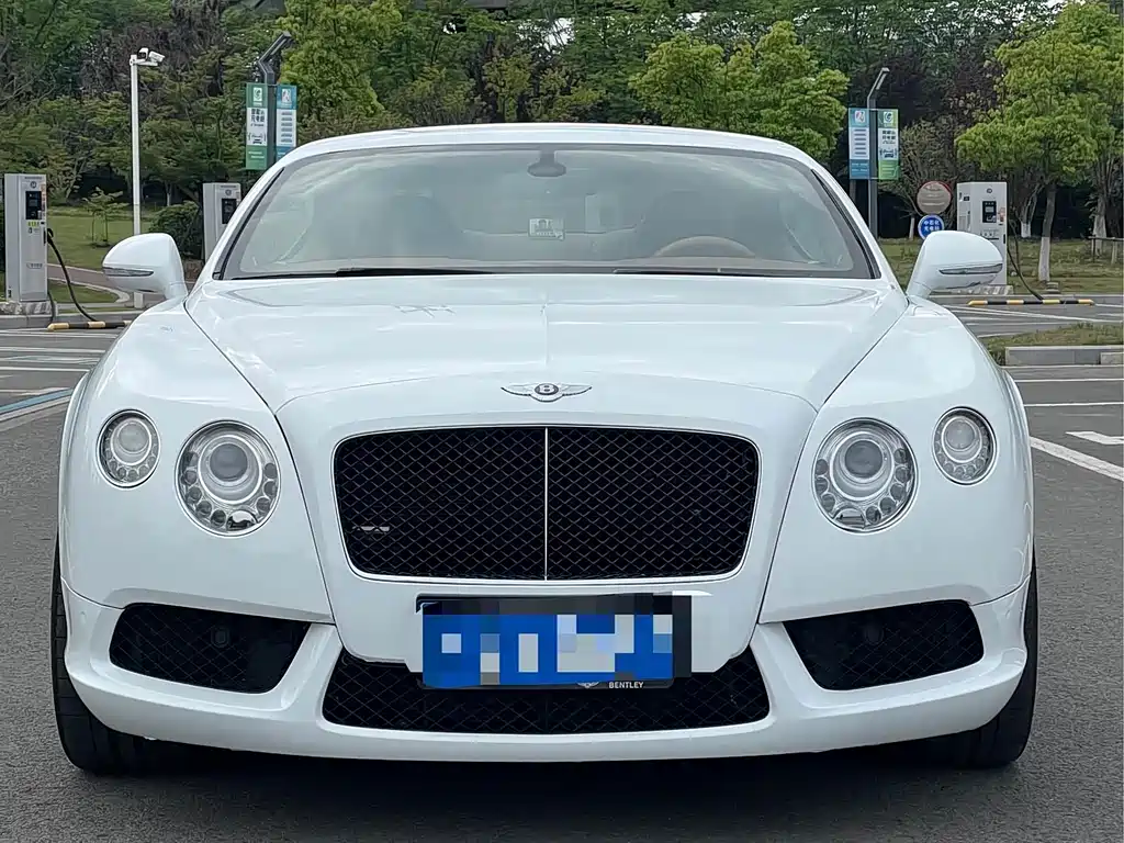 Bentley Continental 4.0T GT V8, фото 2