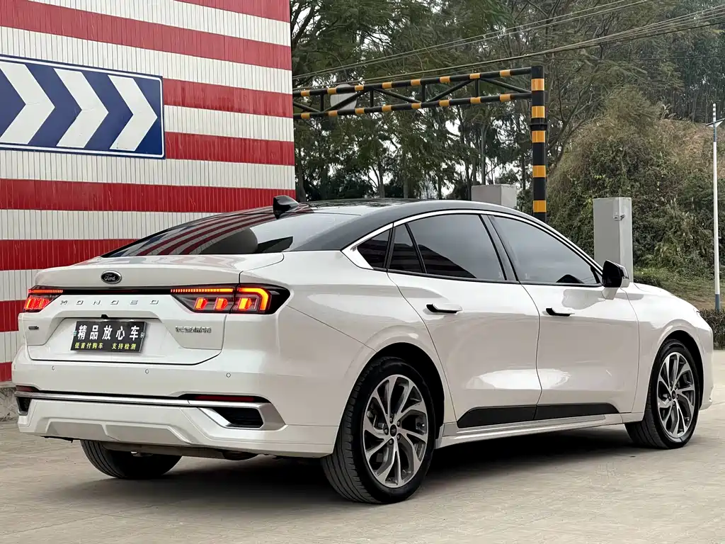 Ford Mondeo 2023 EcoBoost 245