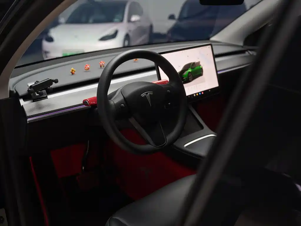 Tesla Model Y — фотографии объявления, Фото 12