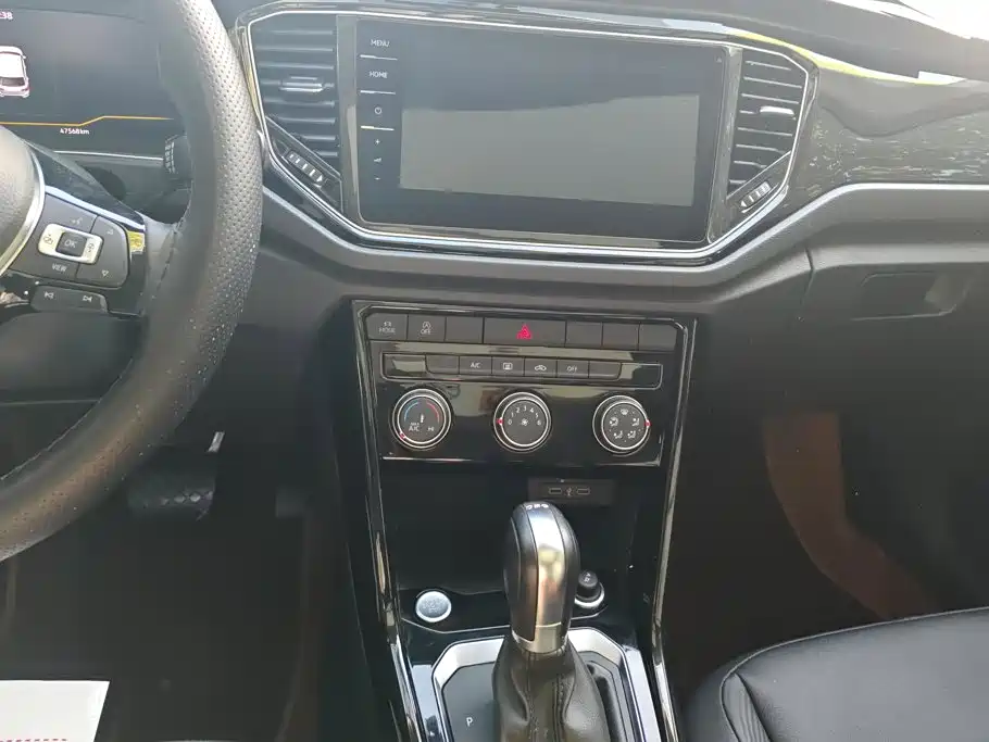 Volkswagen T-Roc — миниатюра 13