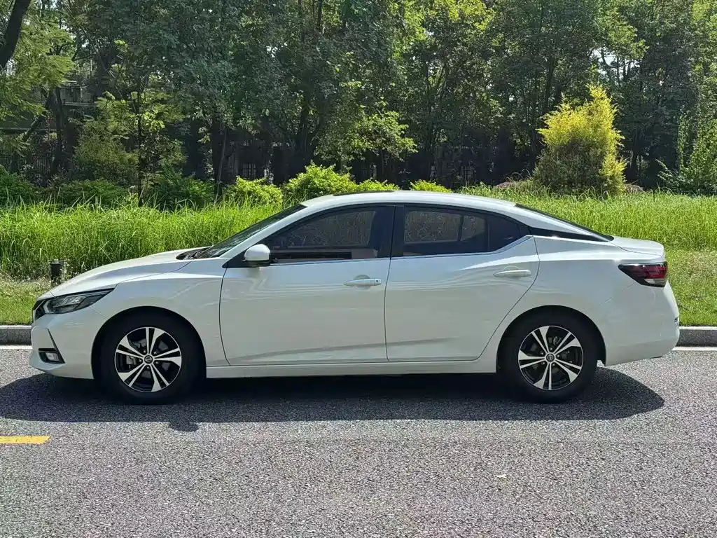 Nissan Sylphy — миниатюра 3