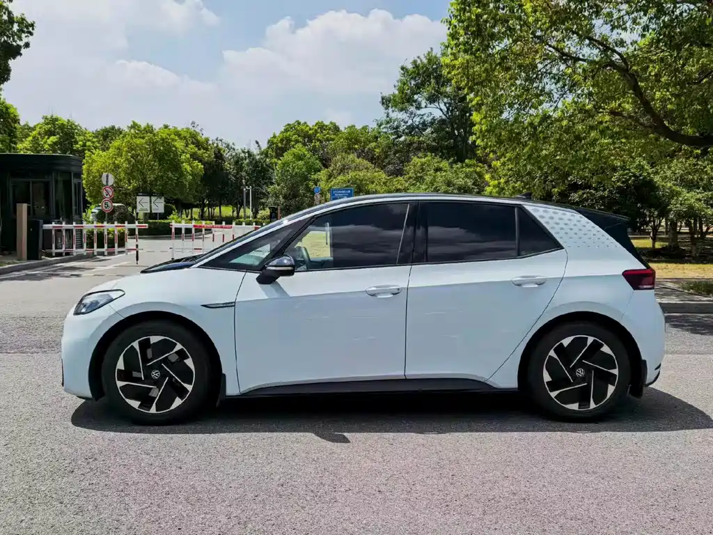 Volkswagen ID.3 — миниатюра 7
