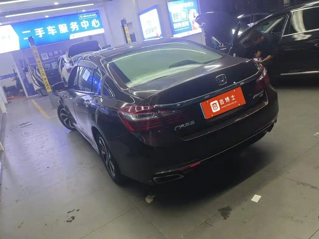 Honda Accord — миниатюра 7