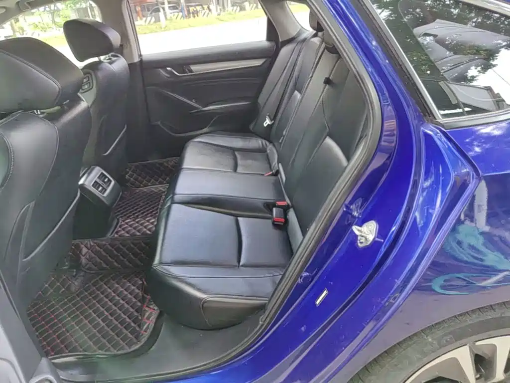 Honda Accord — миниатюра 17