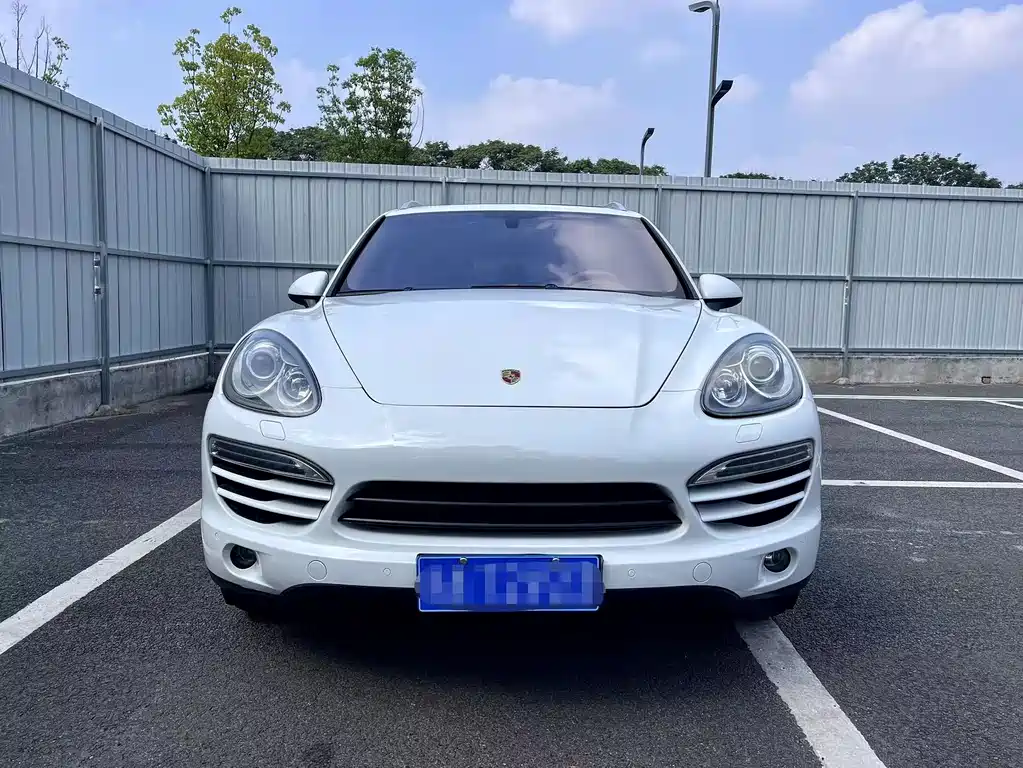 Porsche Cayenne — миниатюра 2