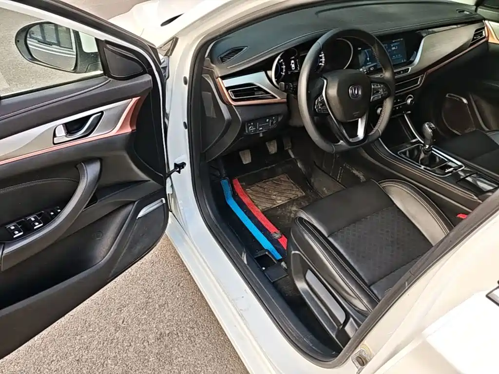 Changan Eado XT — миниатюра 16