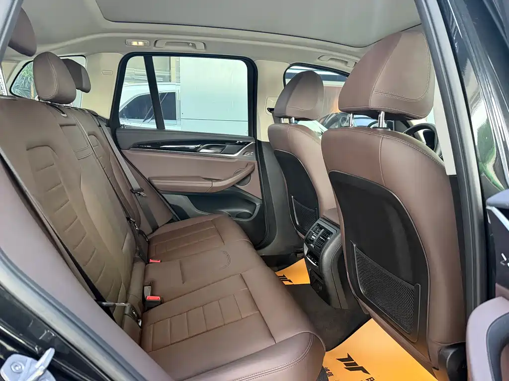 BMW X3 — миниатюра 10