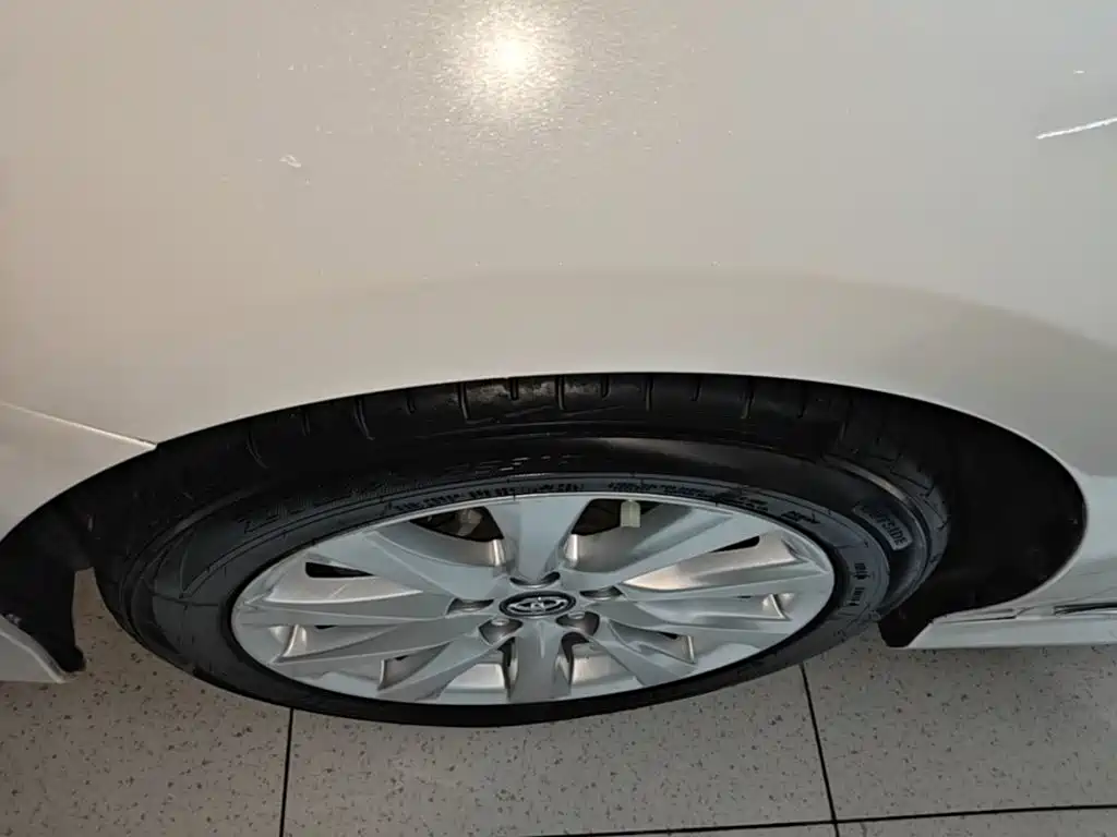 Toyota Camry — миниатюра 23