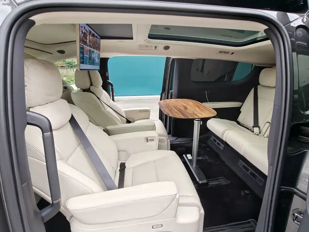 Li Auto Li MEGA — миниатюра 9