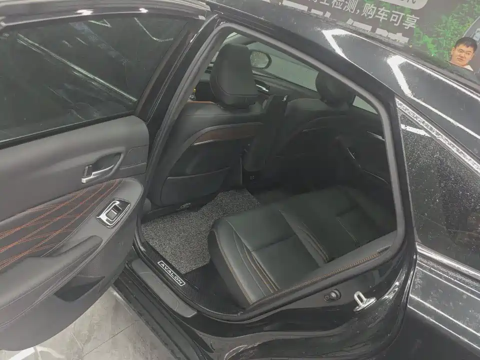 Toyota Avalon — миниатюра 5
