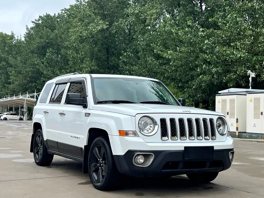 Jeep Patriot — миниатюра 3