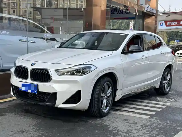 BMW X2