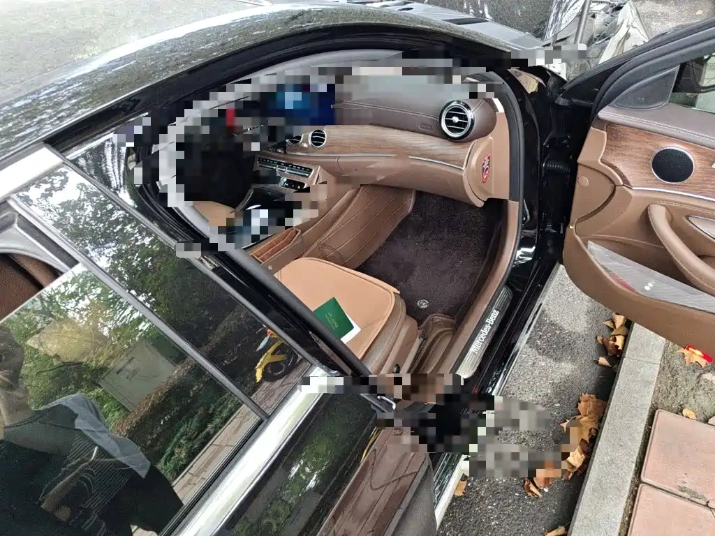 Mercedes-Benz E-Class — миниатюра 19
