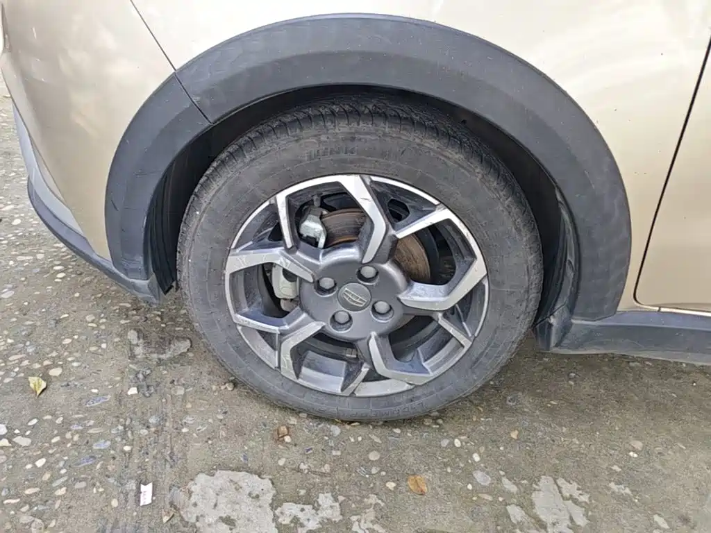 Geely Vision X1 — миниатюра 23