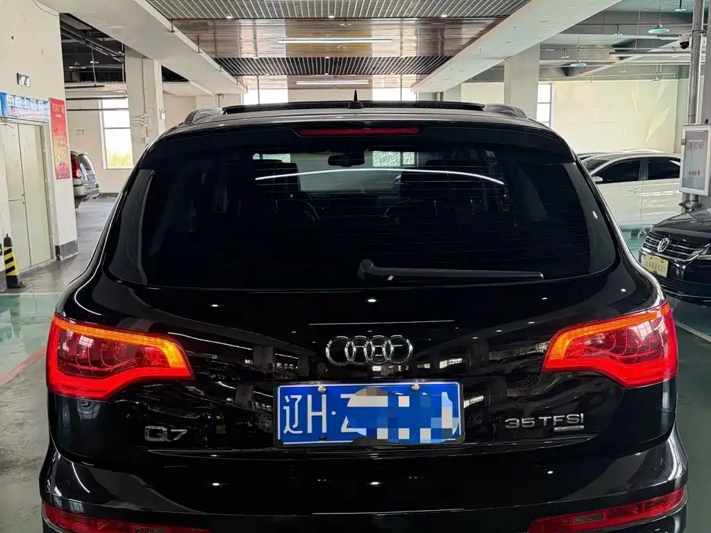 Audi Q7 — миниатюра 3