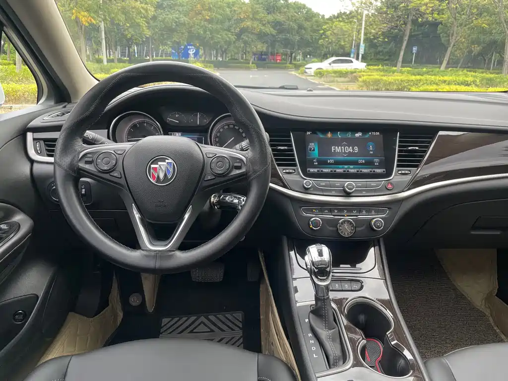 Buick Verano — миниатюра 15