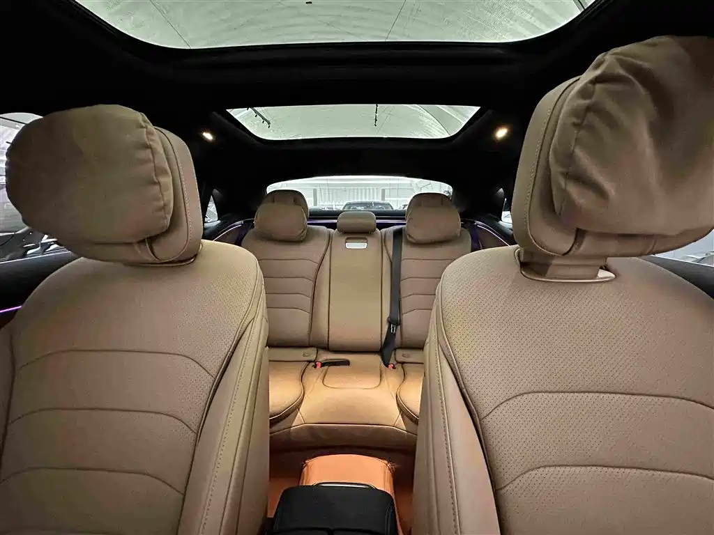 Mercedes-Benz E-Class — миниатюра 19