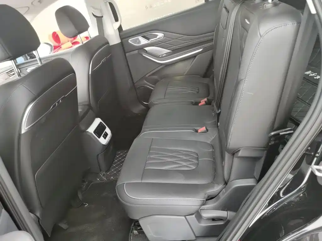 Hongqi Hongqi HS7 PHEV — миниатюра 17