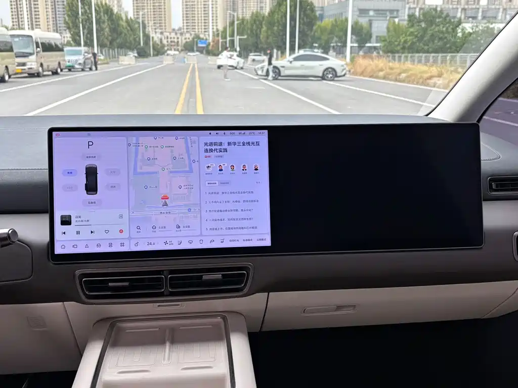 Li Auto Li MEGA — миниатюра 10