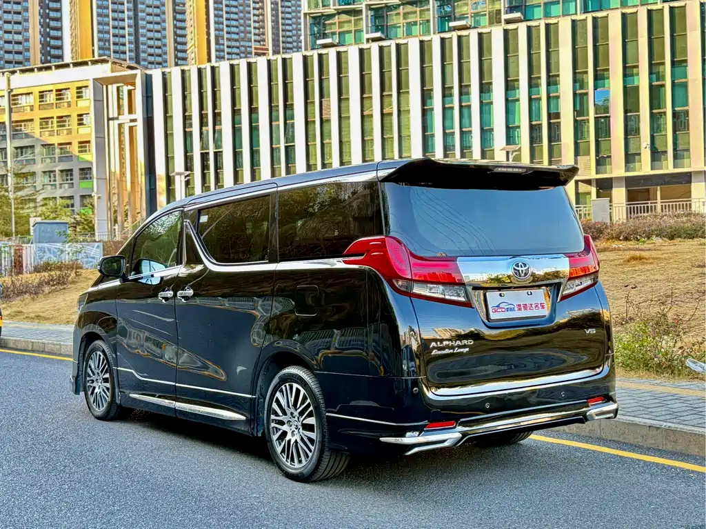 Toyota Alphard 2015 3.5L Luxury