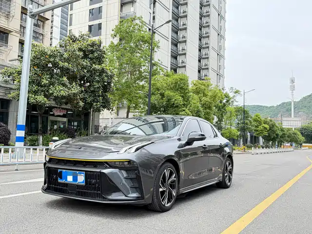 2024 Lynk & Co 03