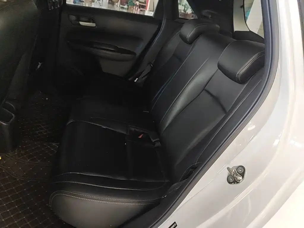 Honda Fit — миниатюра 17
