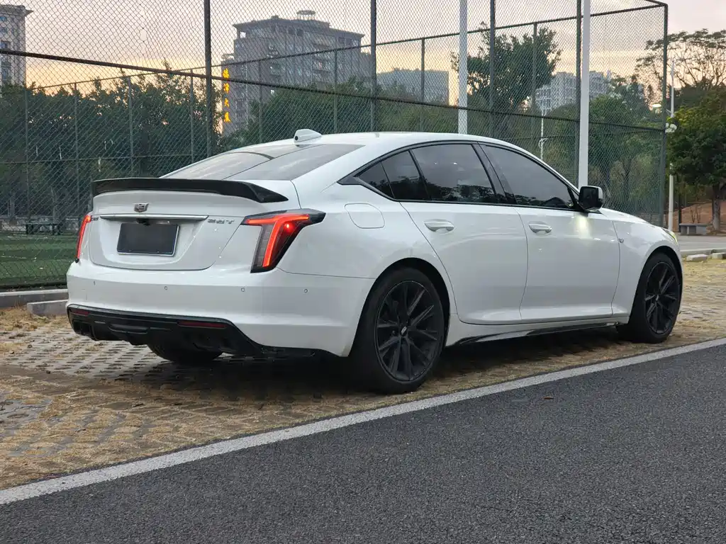 CADILLAC CT5
