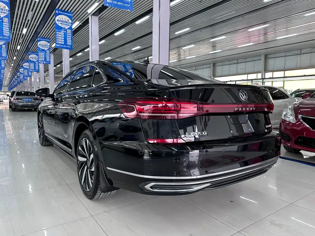 Volkswagen Passat 2022 330TSI Elite