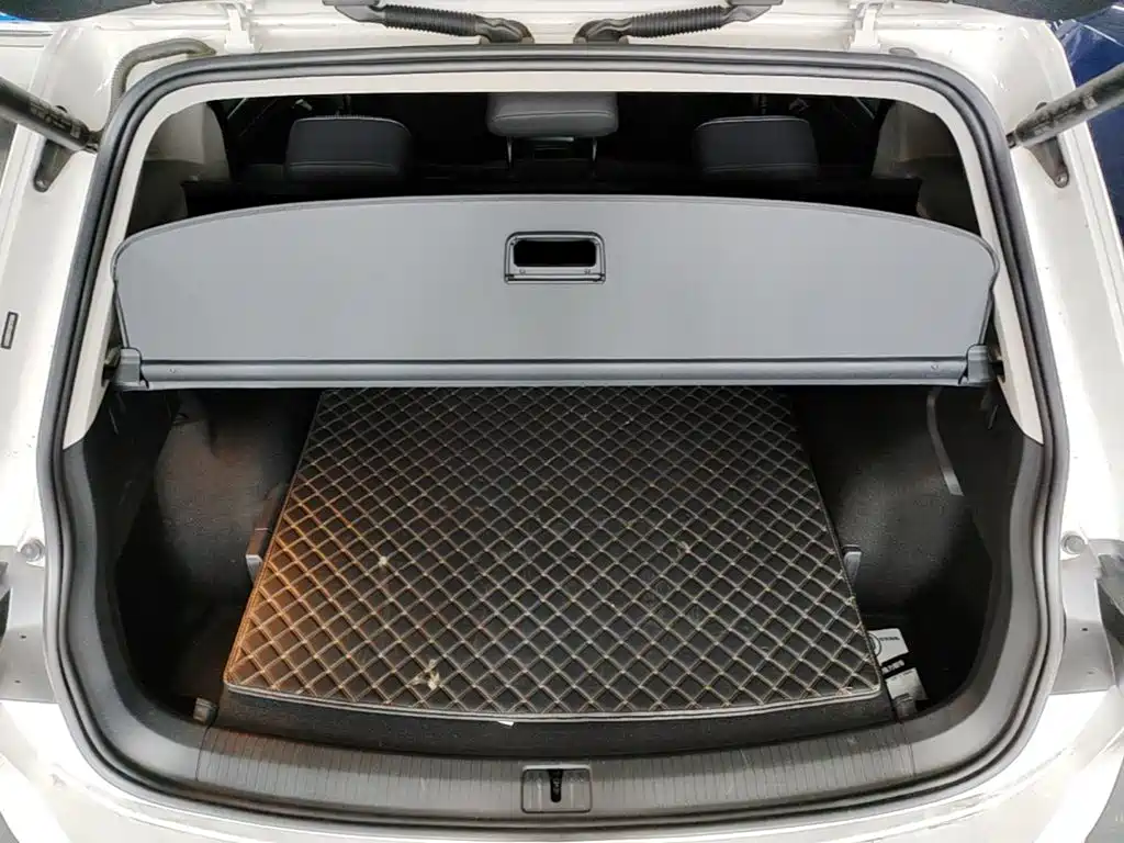 Volkswagen Tiguan L — миниатюра 19