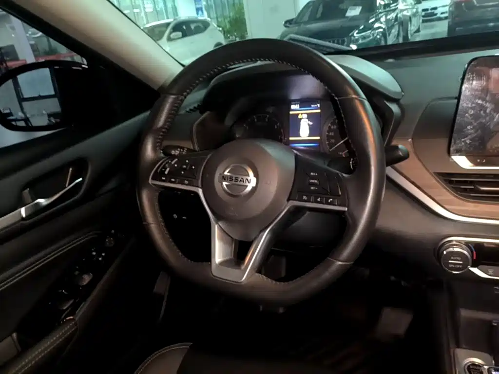 Nissan Teana — миниатюра 11