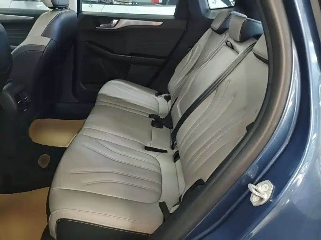 Ford Escape — миниатюра 17