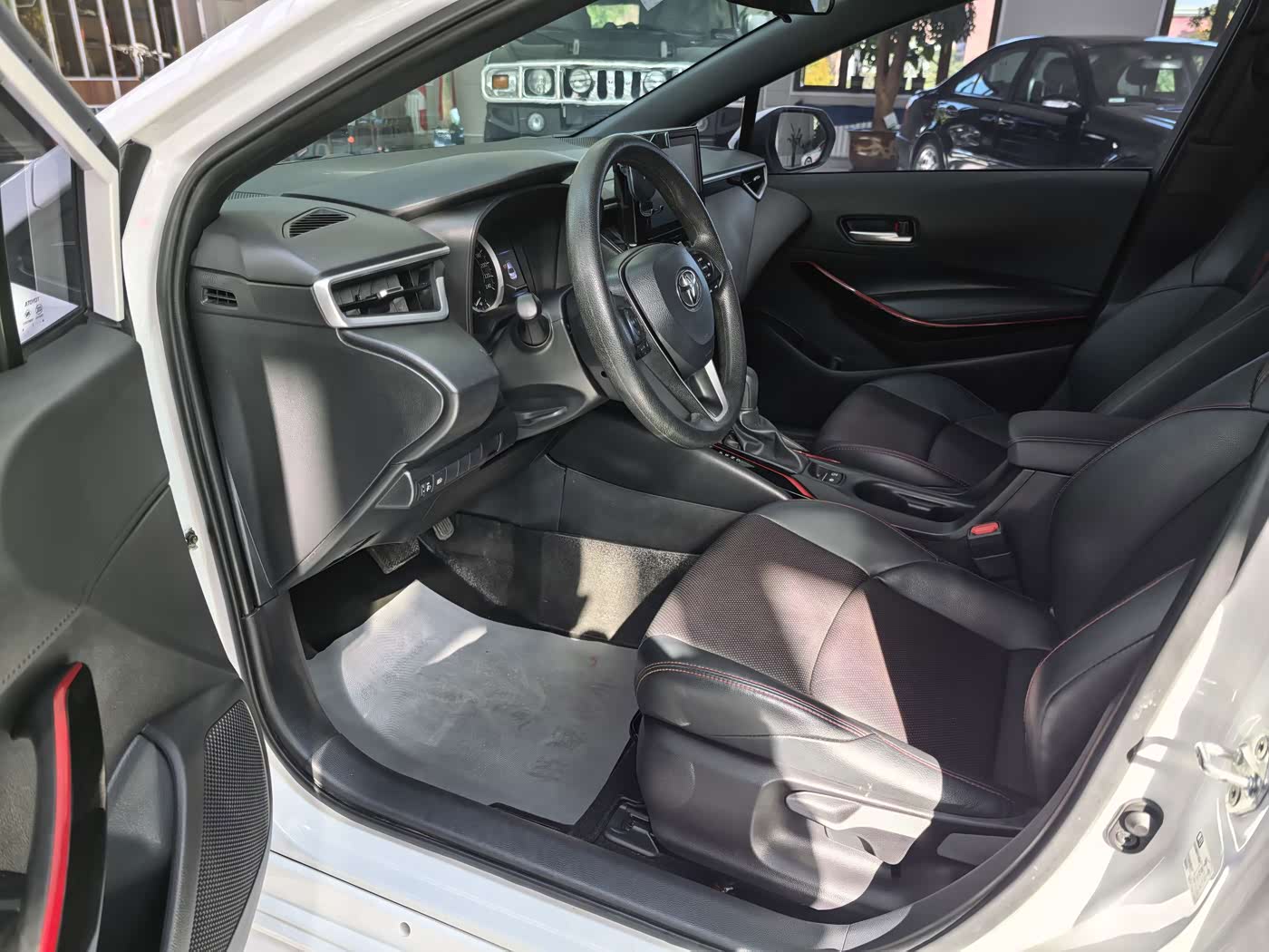 Toyota Levin 1.2 л 2022 г. Белый, пробег 39000 км