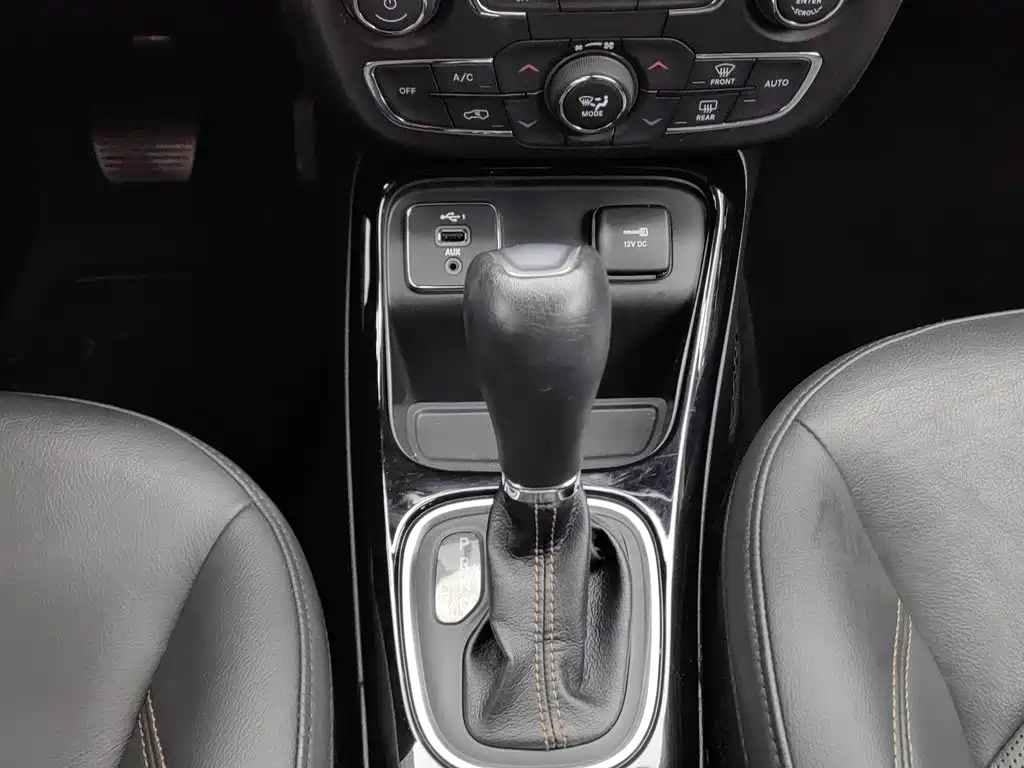 Jeep Compass — миниатюра 13