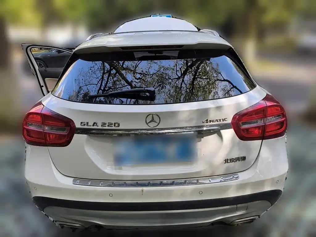 Mercedes-Benz GLA — миниатюра 3