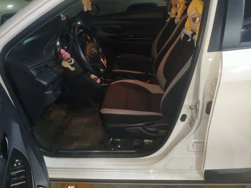 Toyota Yaris L — миниатюра 16