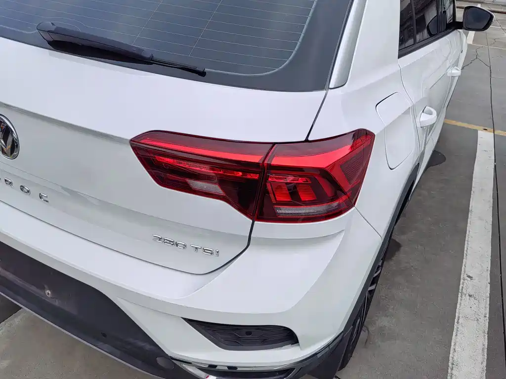 VOLKSWAGEN T ROC EXPLORING SONGS