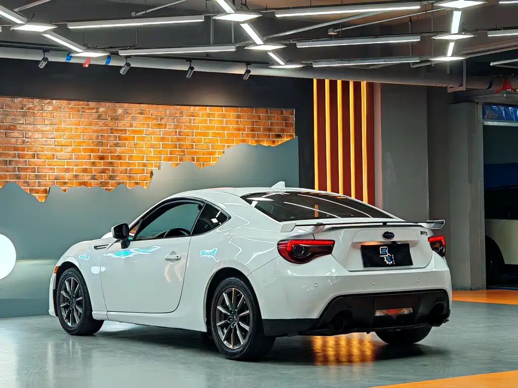 SUBARU BRZ