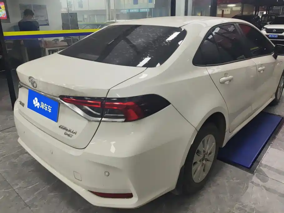 Toyota Corolla — миниатюра 3