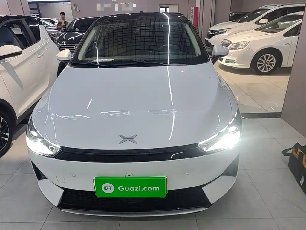 XPeng P5 — миниатюра 3