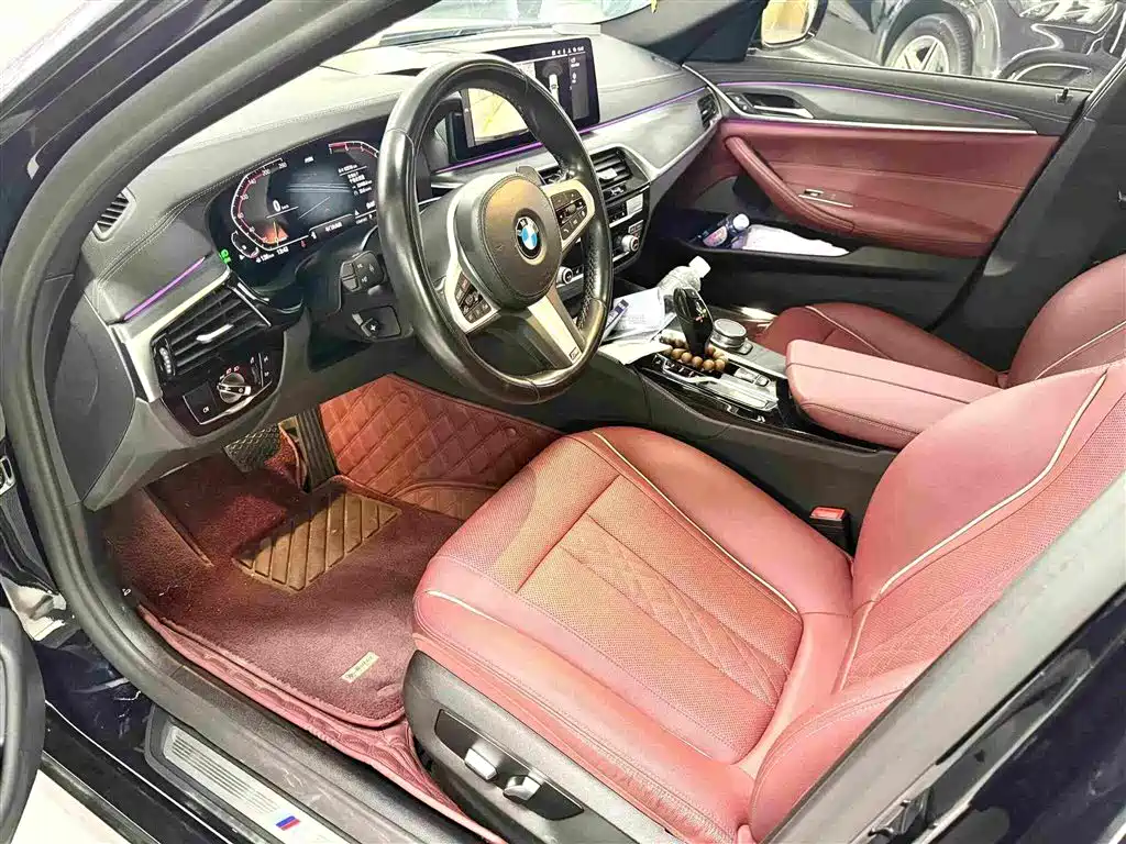 BMW 5 Series — миниатюра 6